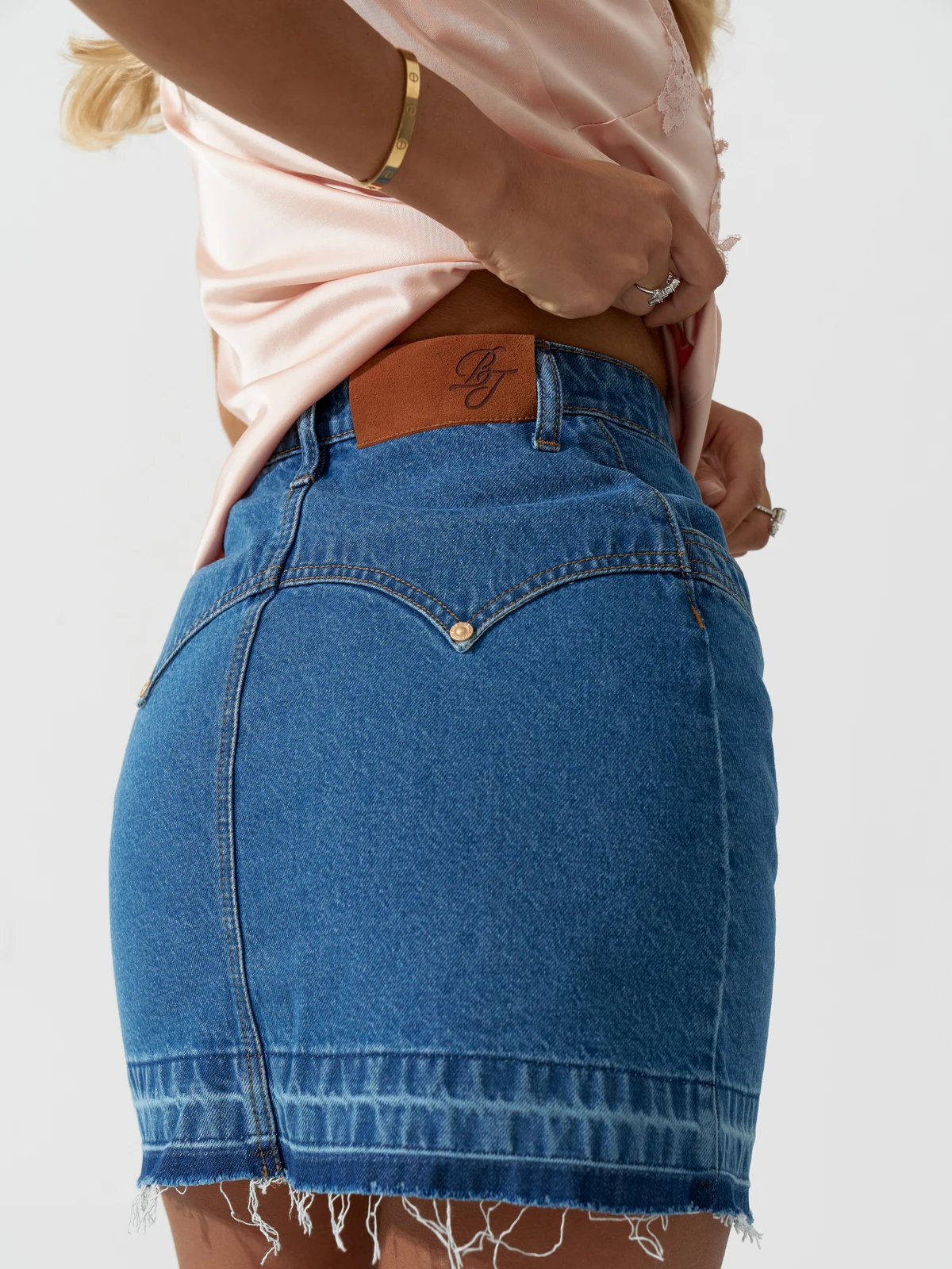 Raw Hem mini Skirt